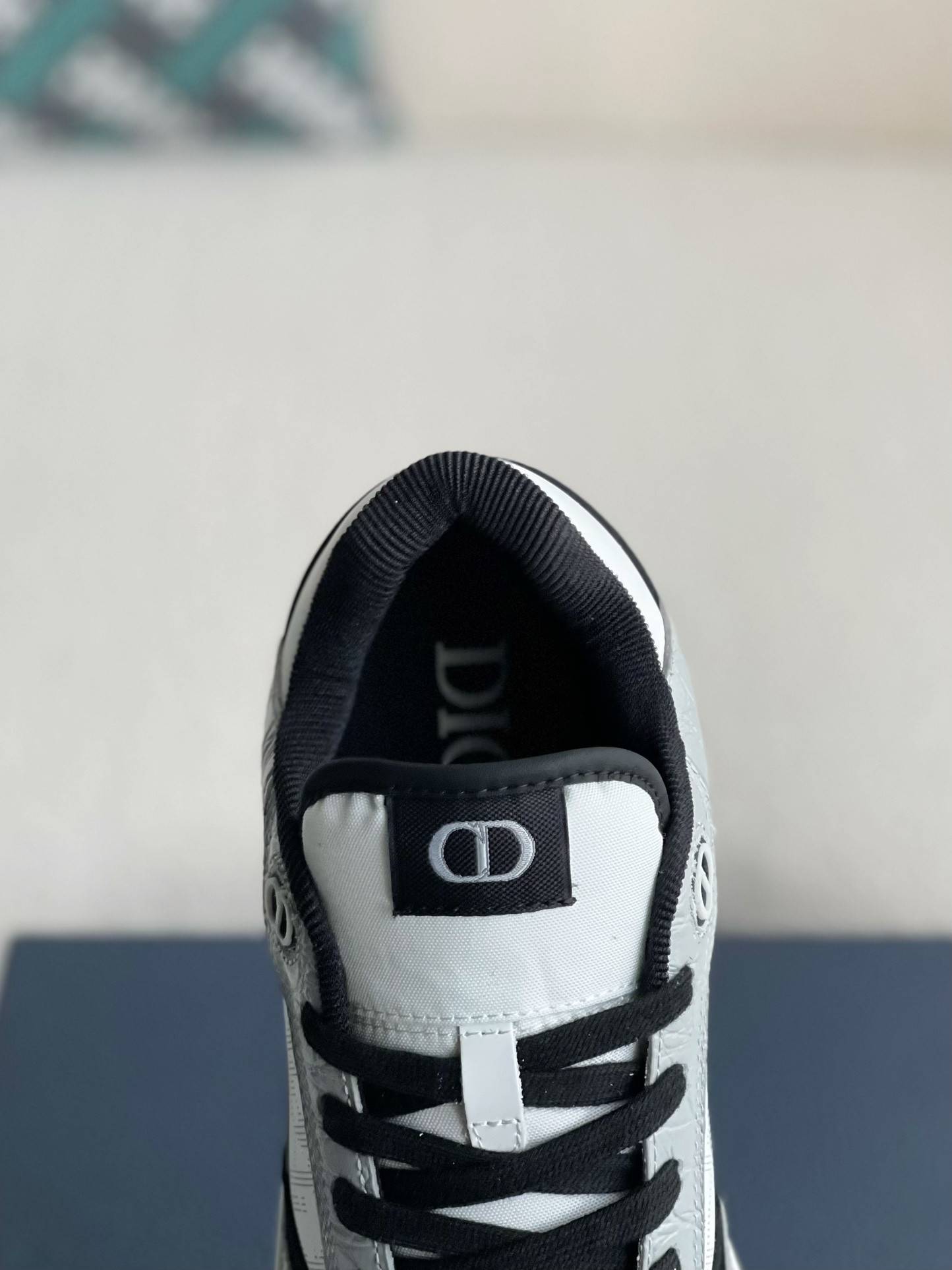 D*OR New B27 Sneaker