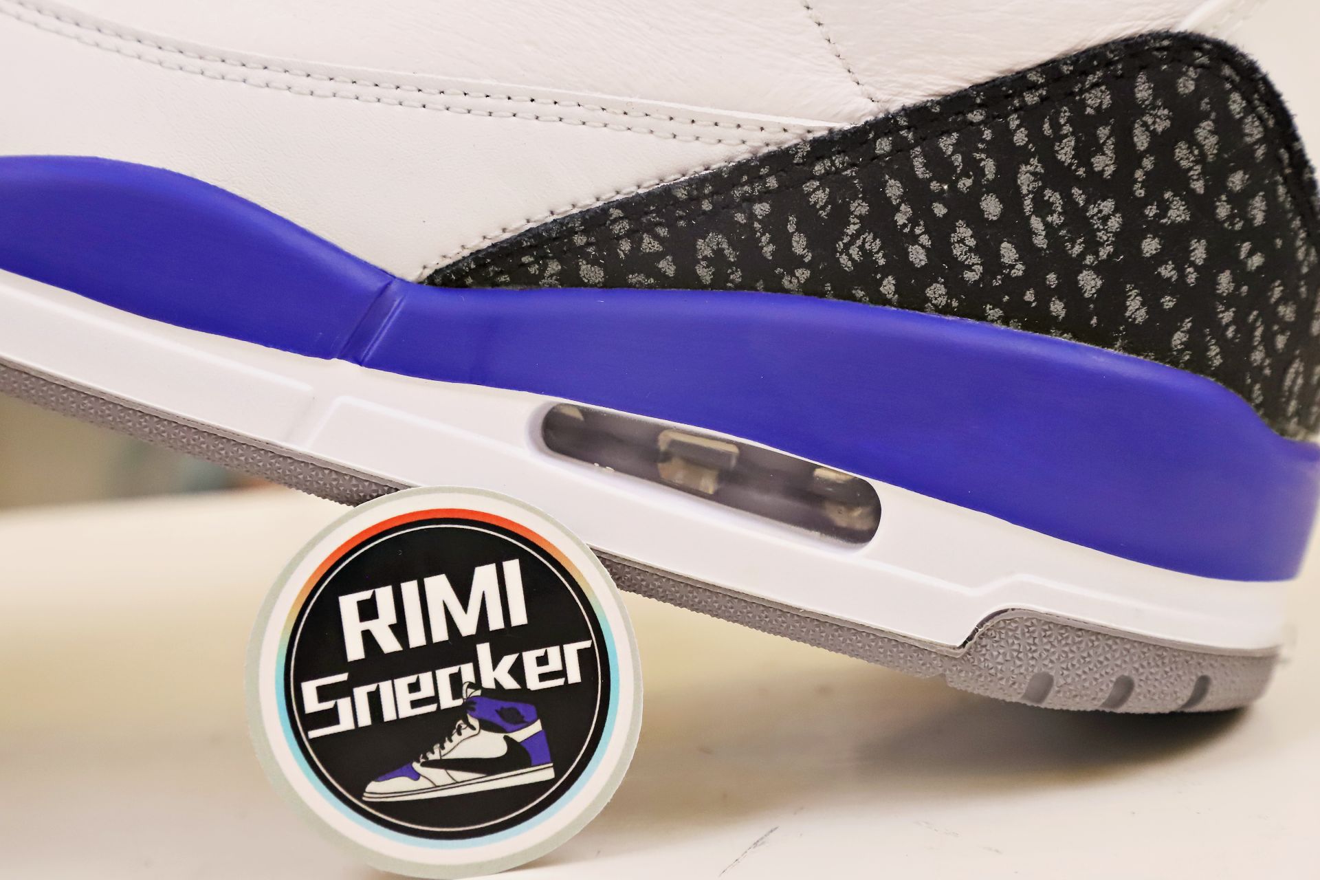 AIR JORDAN 3 RETRO 