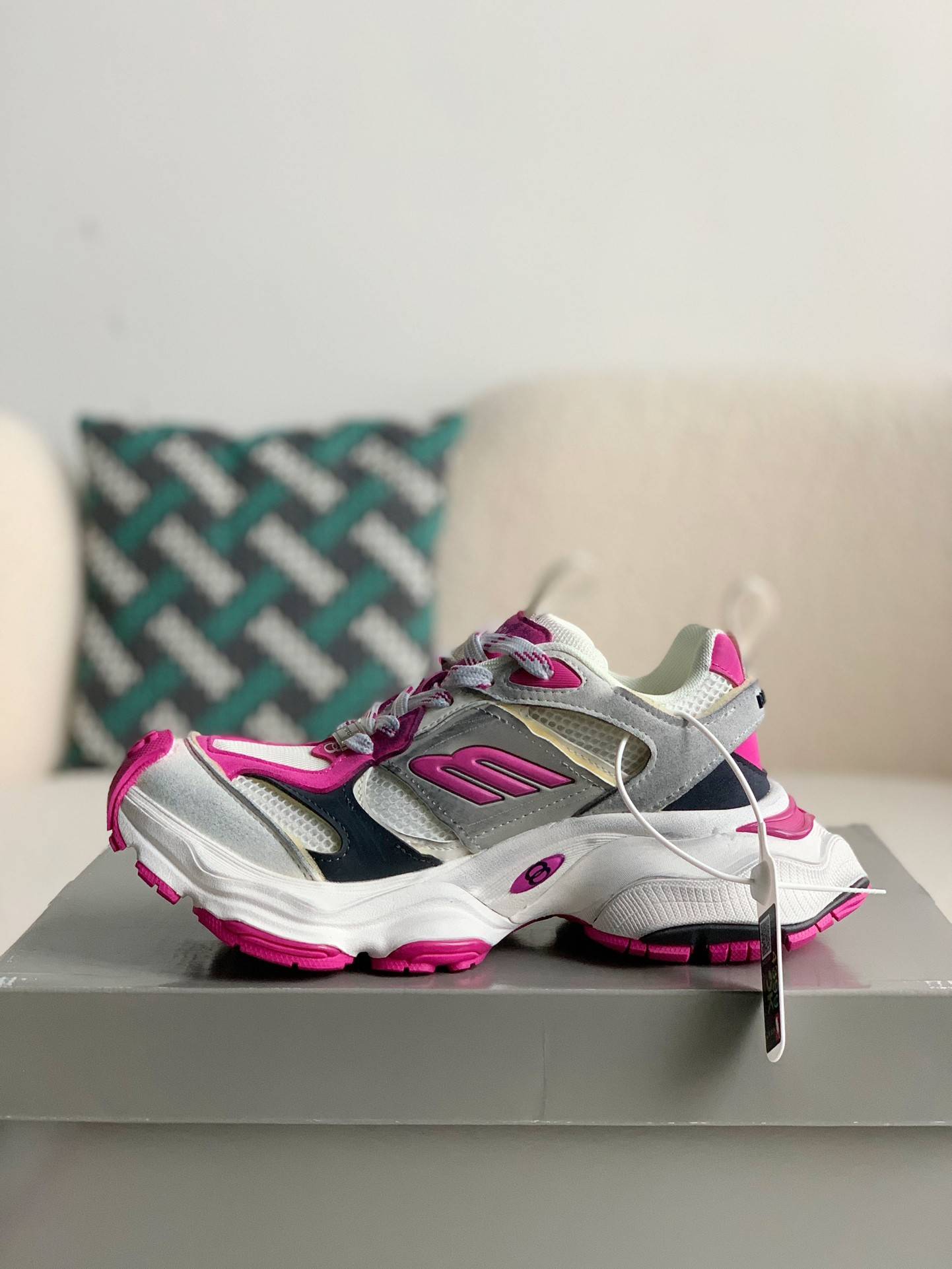 BLCG Runner Sneaker