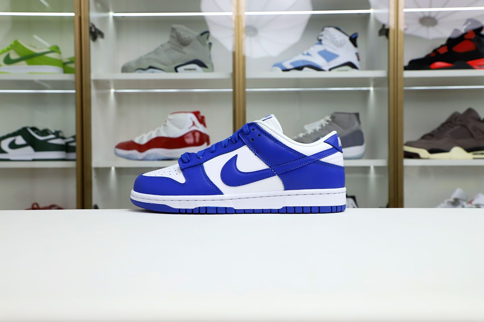 Nike Dunk Low  Kentucky