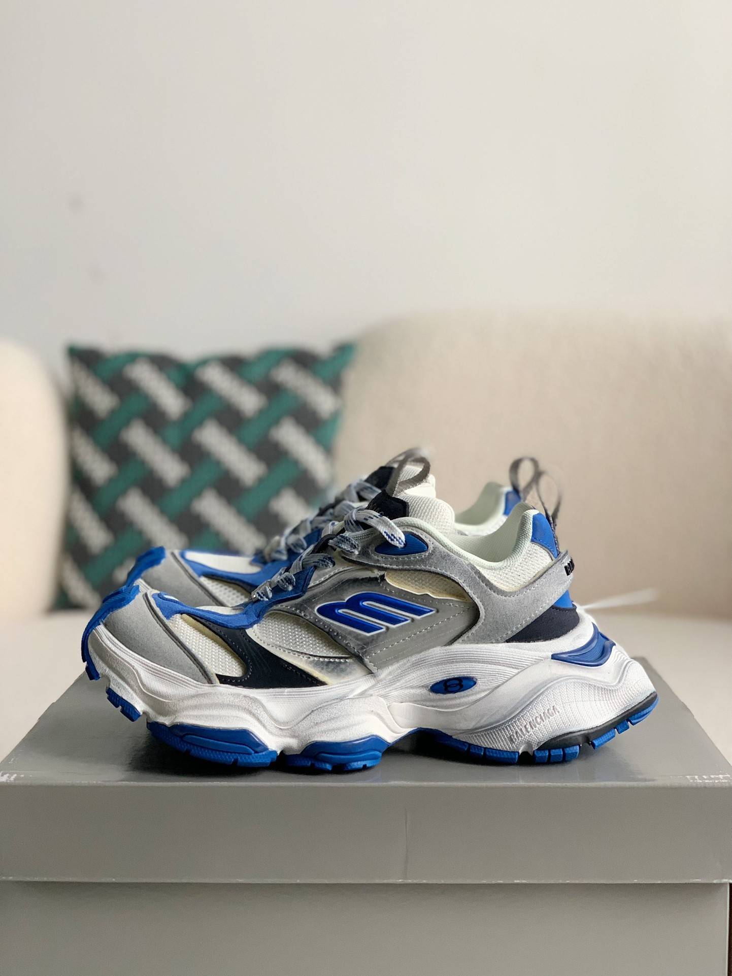 BLCG Runner Sneaker