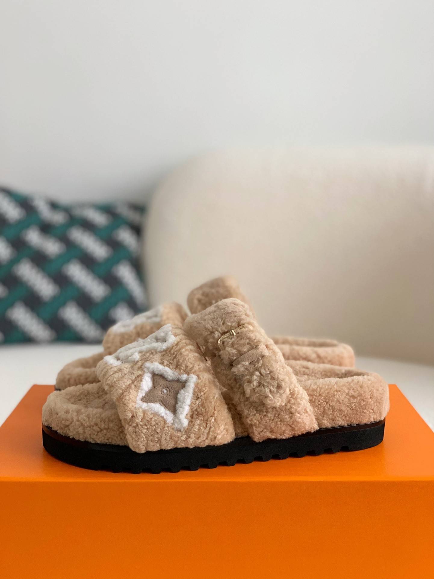 L*V PASEO COMFORT Women''s Sandals