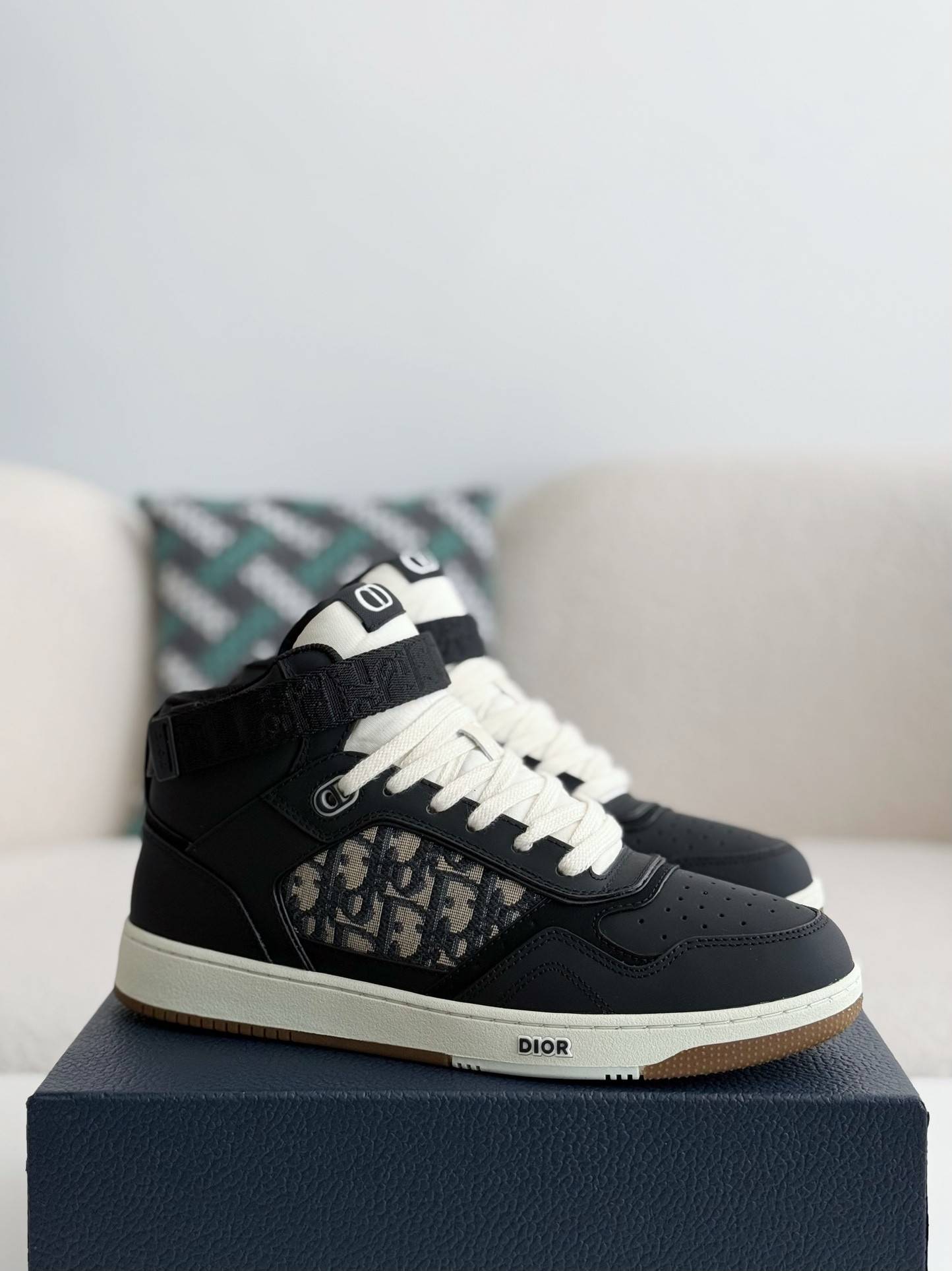 D*OR B27 High-top casual shoes