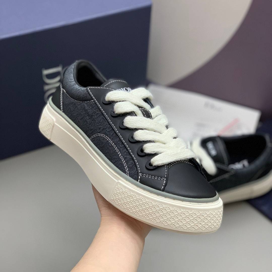 D*OR New B33 Sneaker