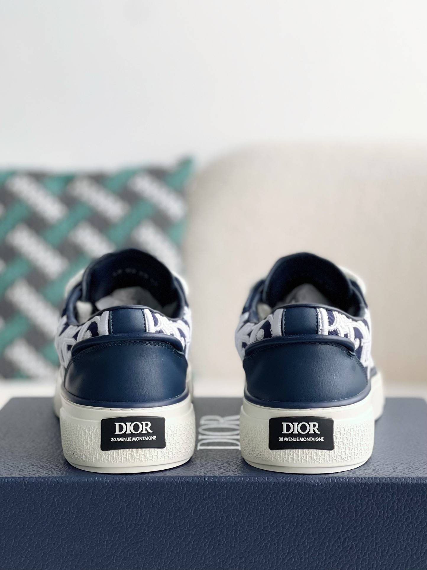 D*OR New B33 Sneaker
