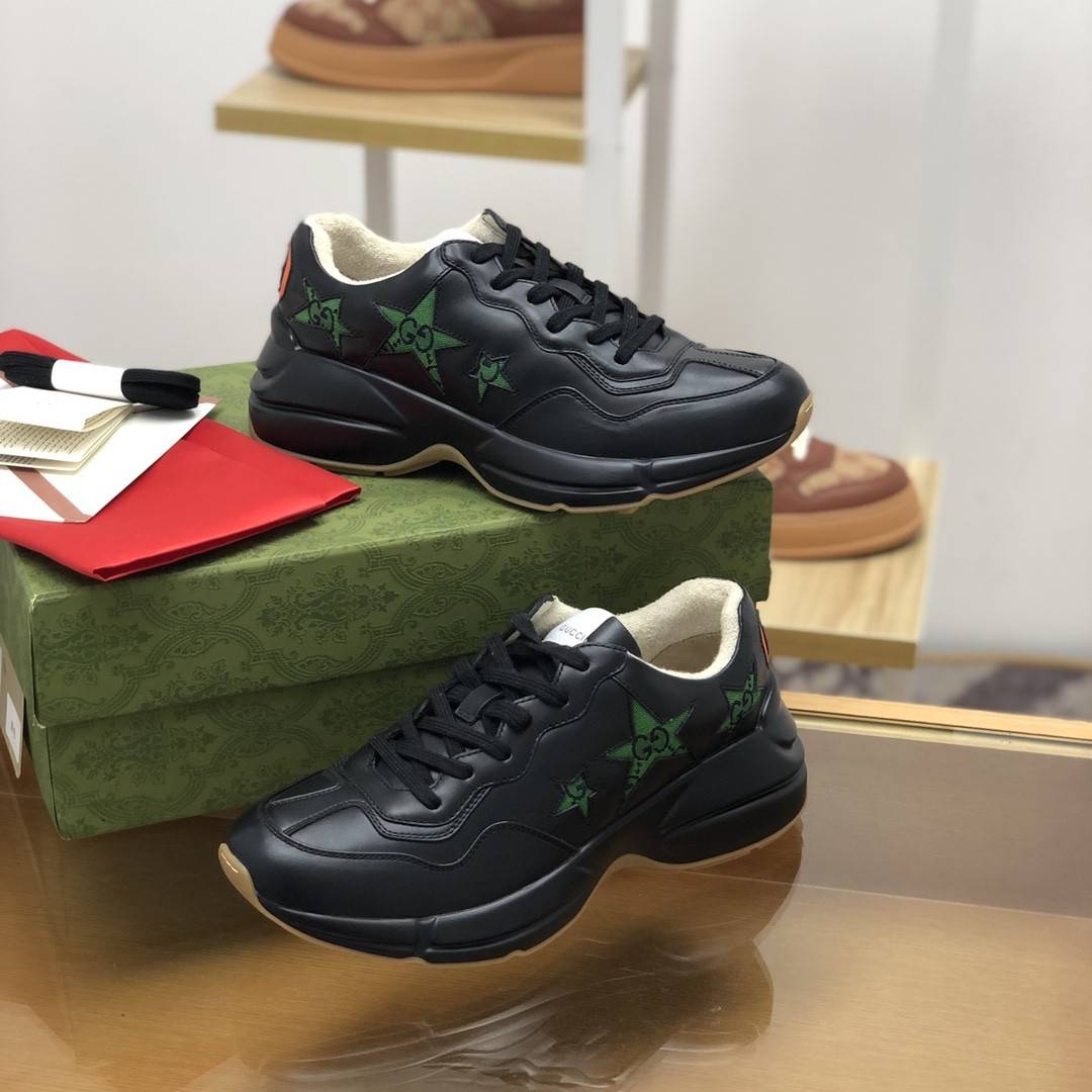 GU*IRetro Clunky Sneaker