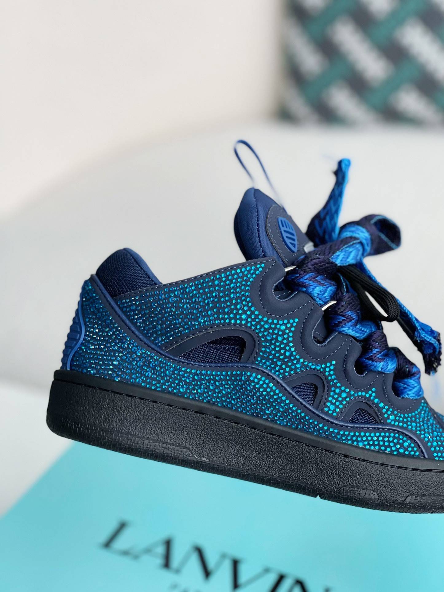LA*N Sneaker