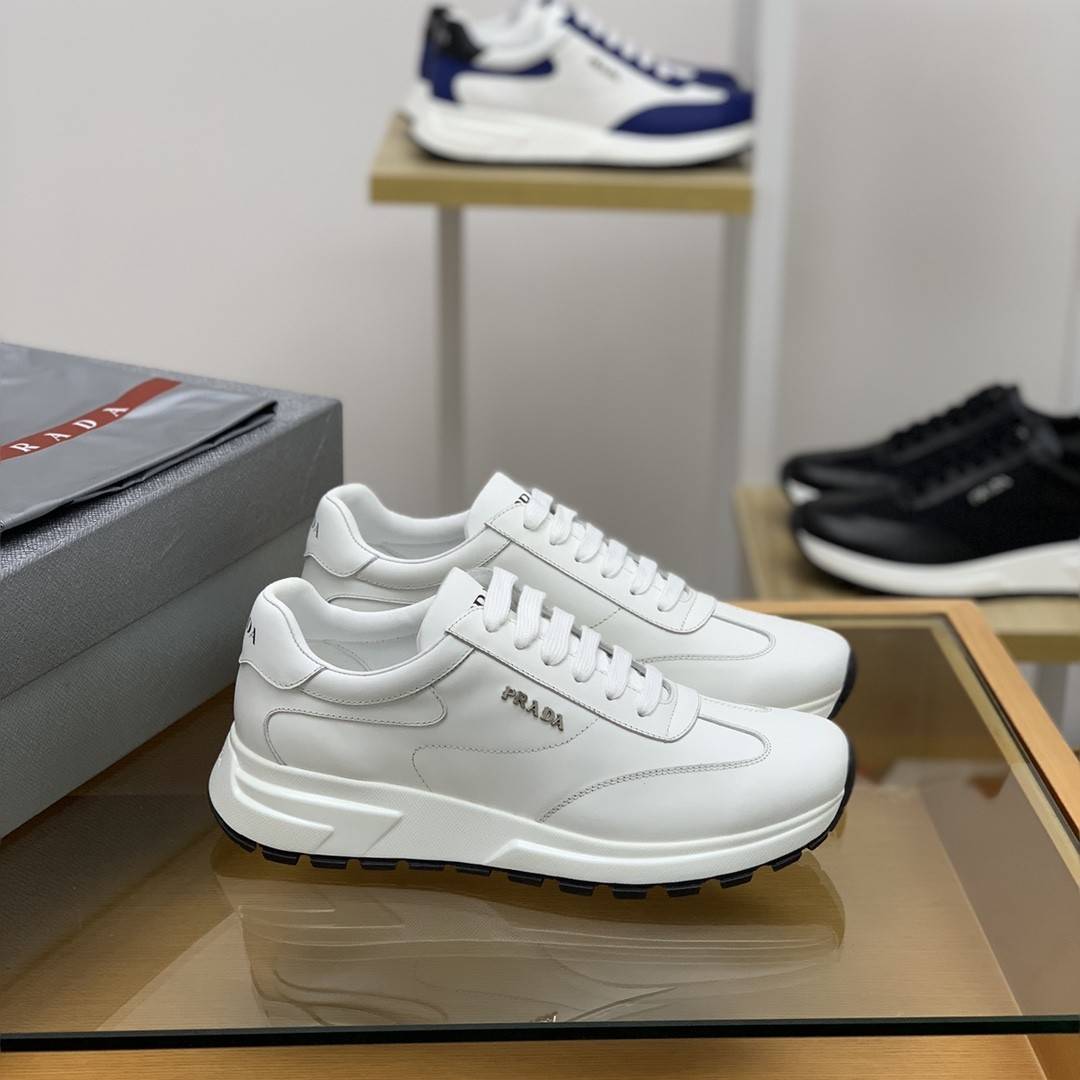 P*DA Sneakers