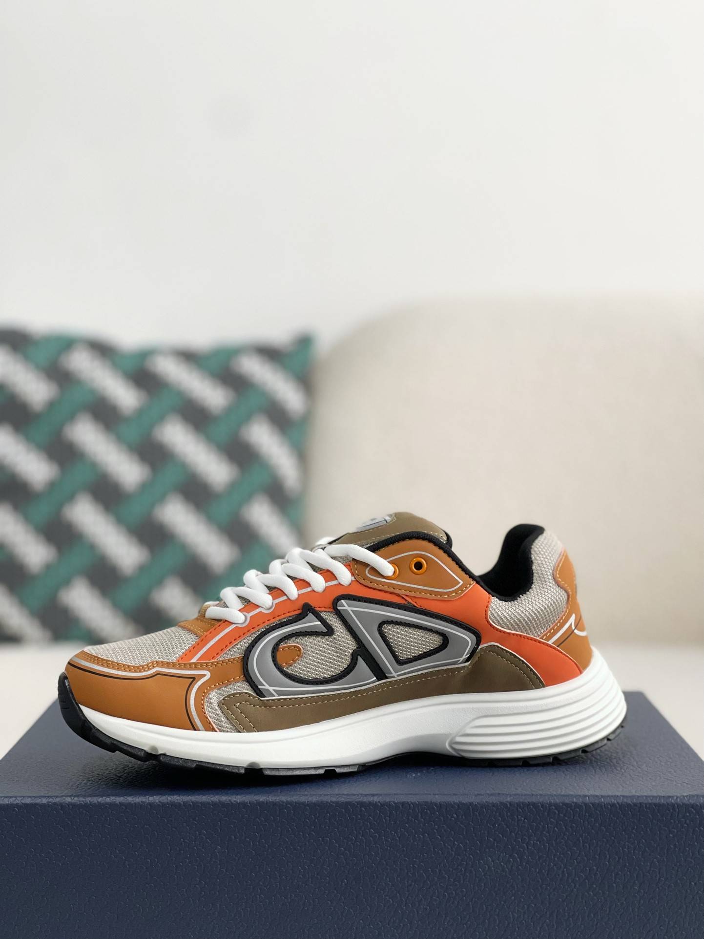 D*OR B30 New Sneaker