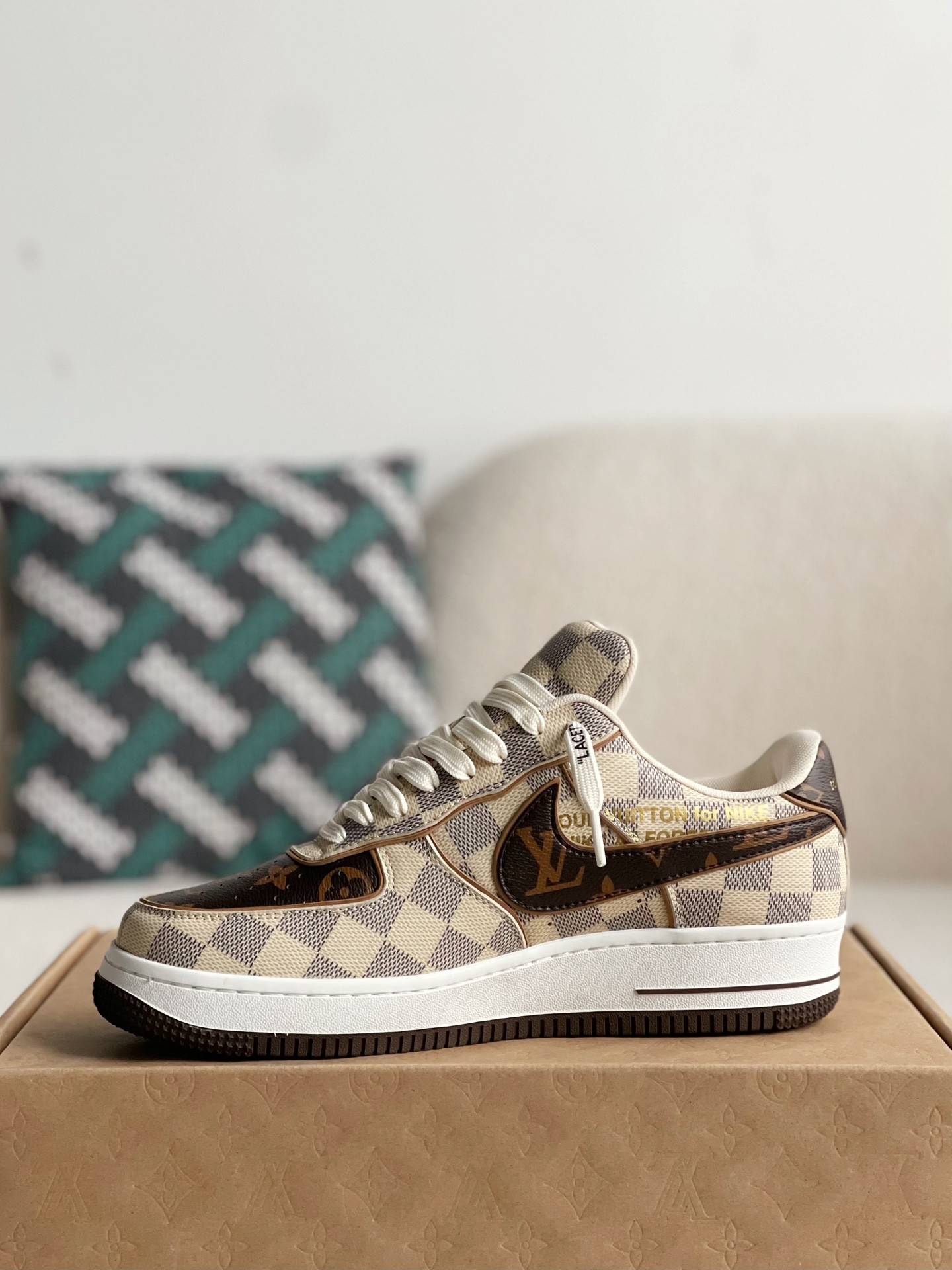 Nike x L*V Trainers Sneakers