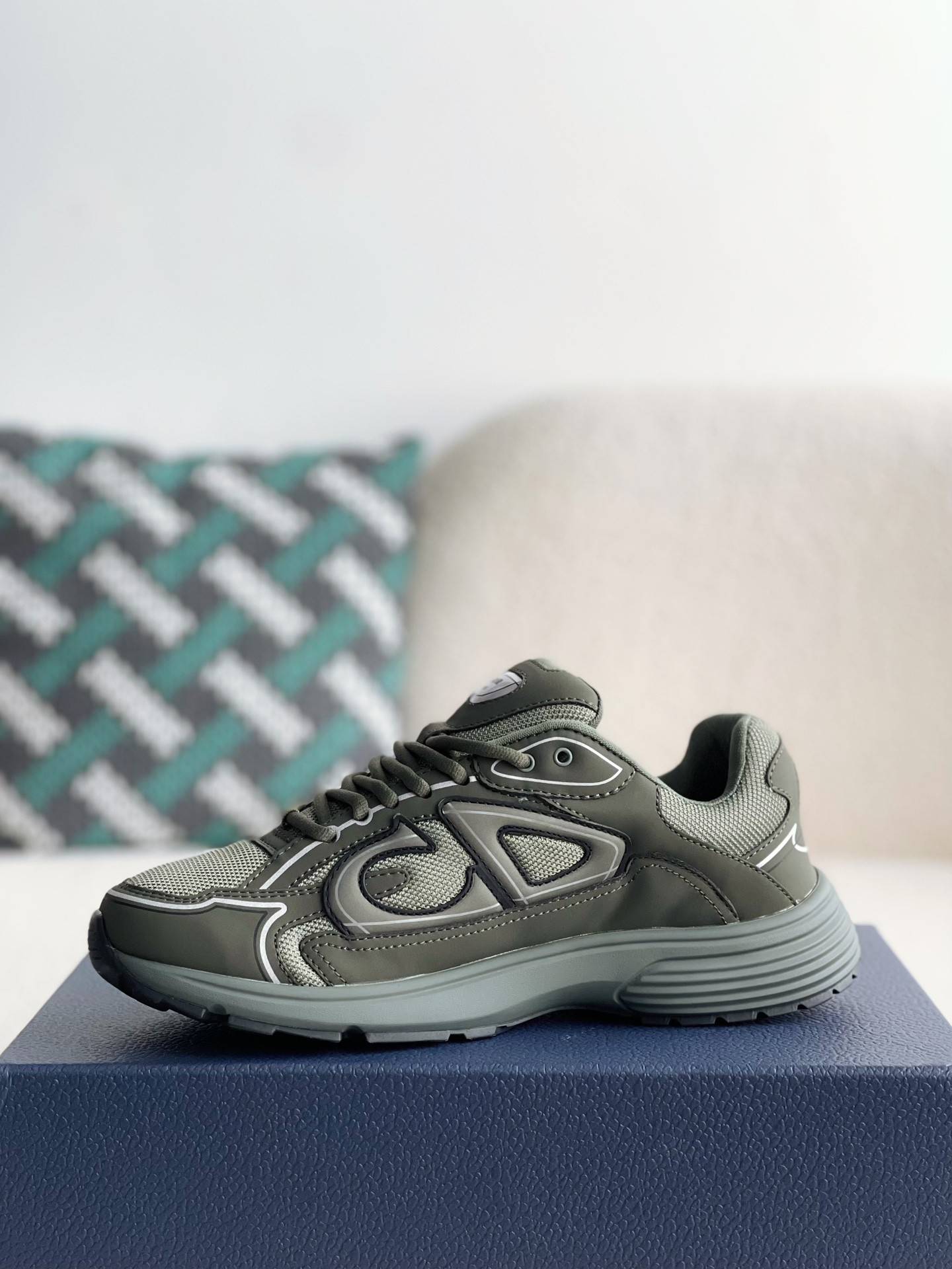 D*OR B30 New Sneaker