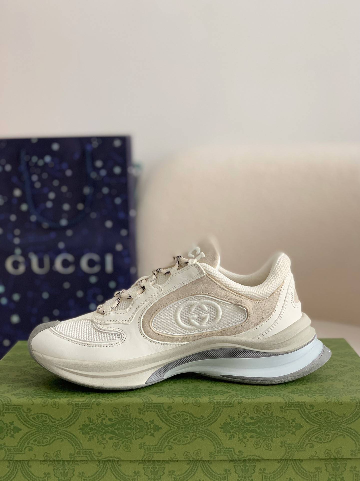 GU*IRun Series Sneakers
