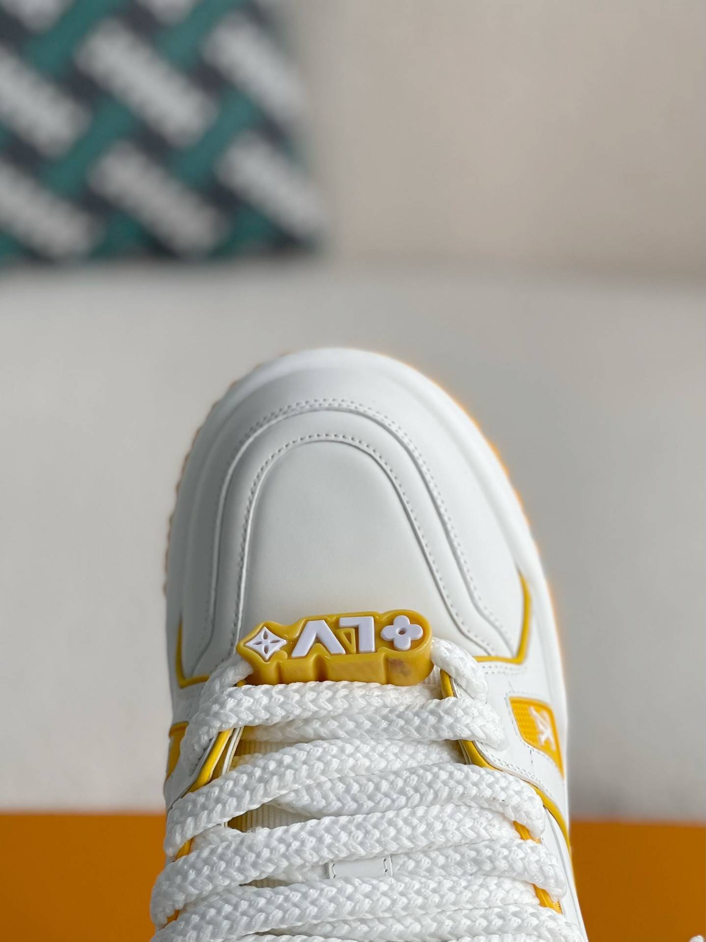 L*V TRAINER MAXI  SNEAKERS