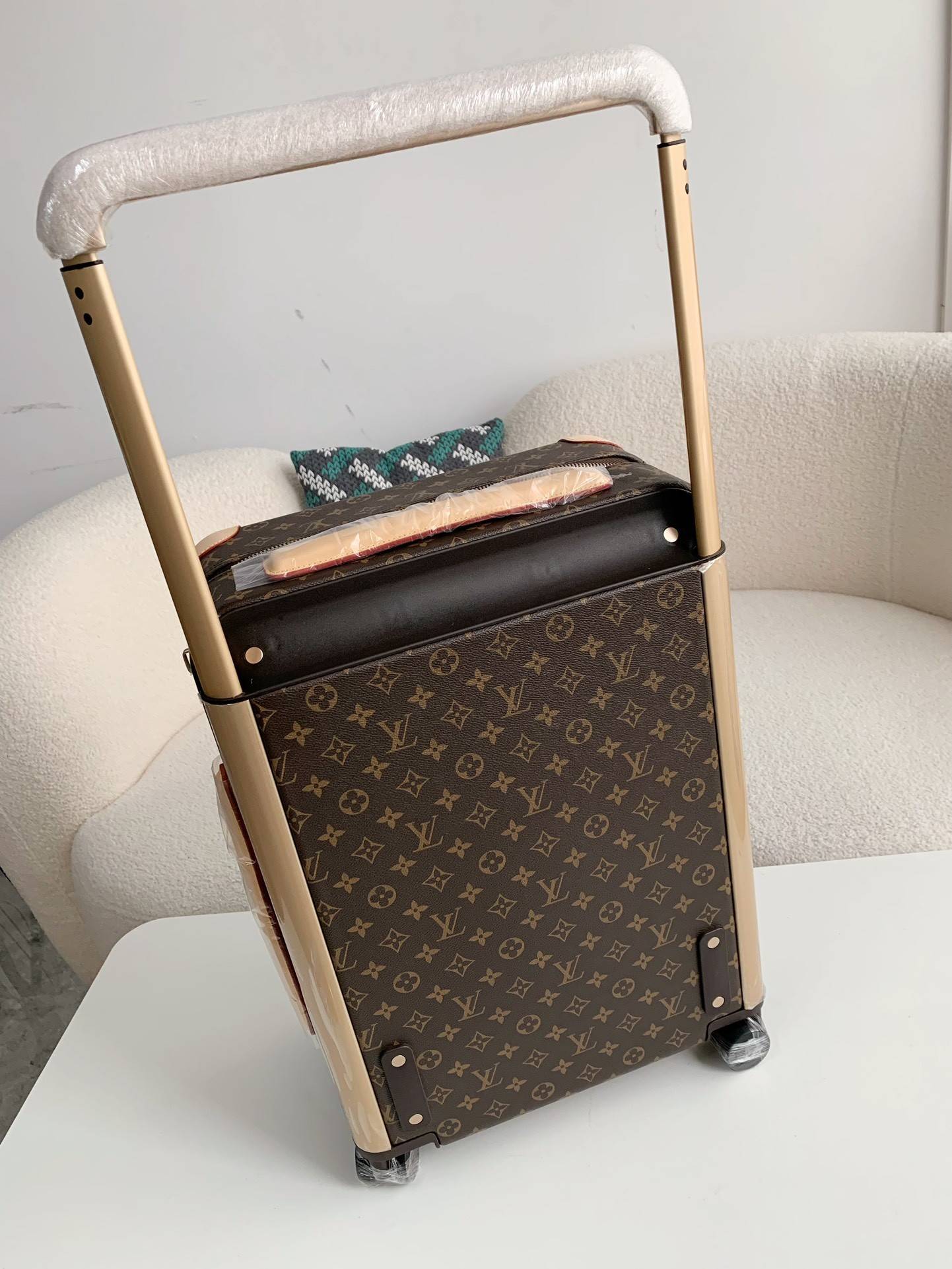 L*V Suitcase