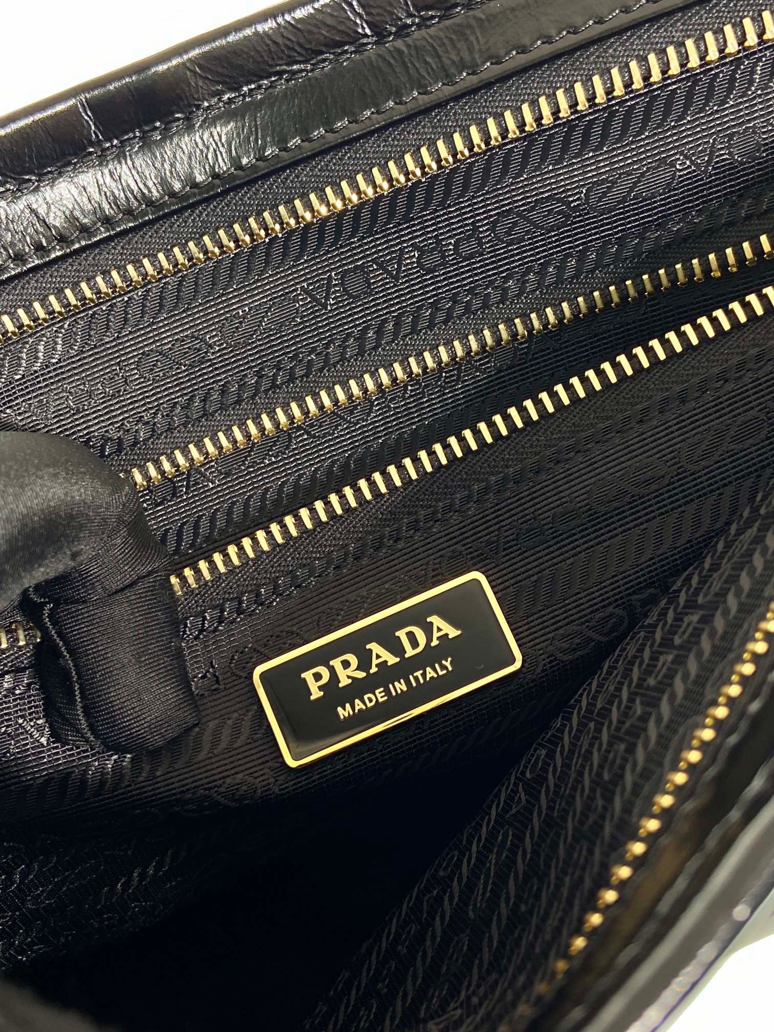 Pr*da Bonnie large leather handbag