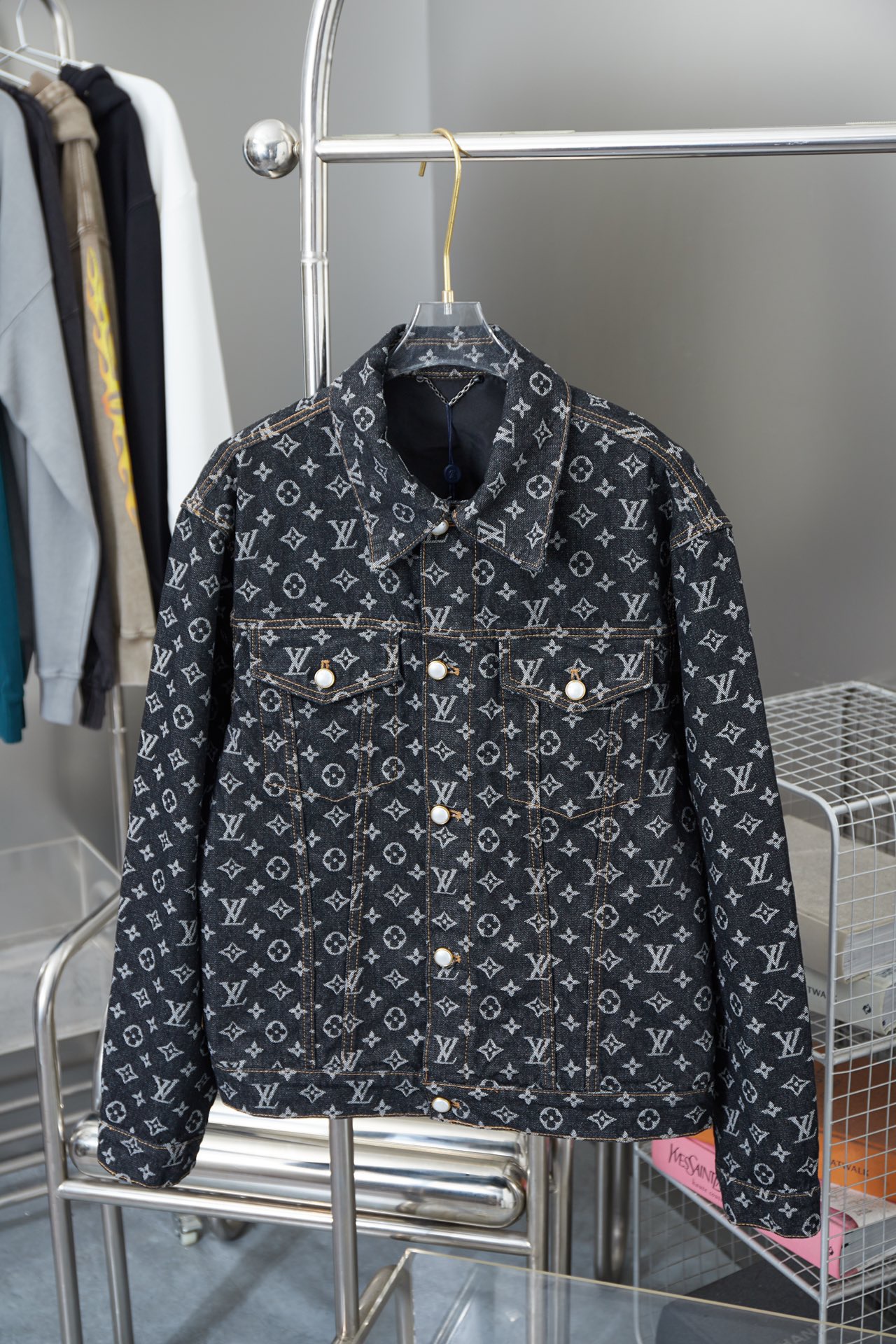 L*V x  FA  Monogram