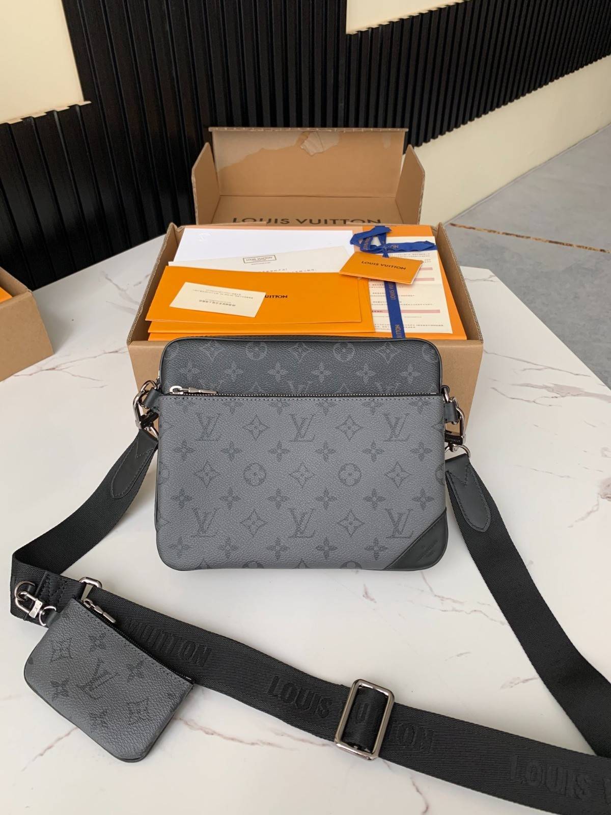 L*V  TRIO Full Leather Messenger Bag