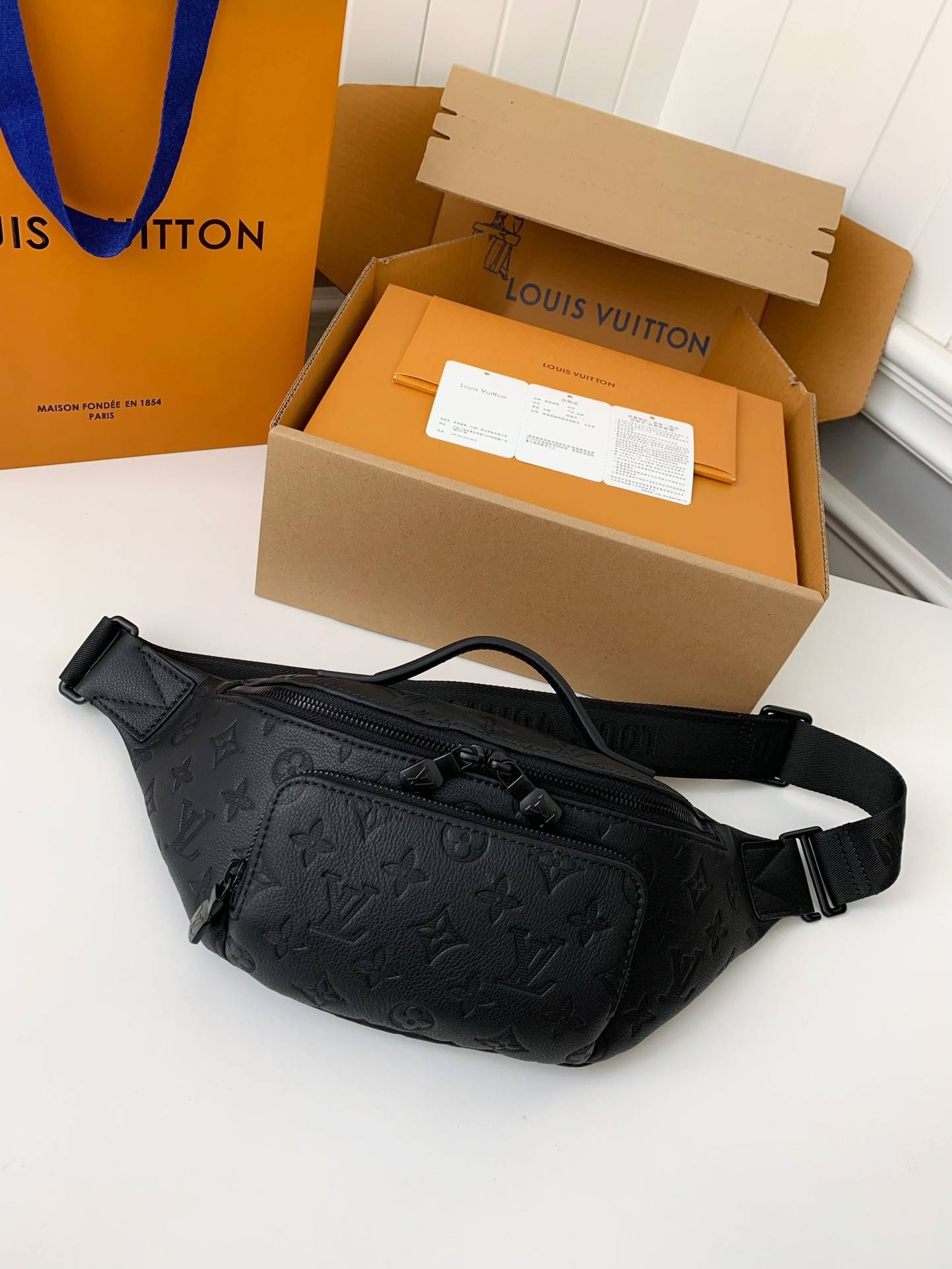 New L*V RUSH waist bag M47058 Size: 30*15*8cm