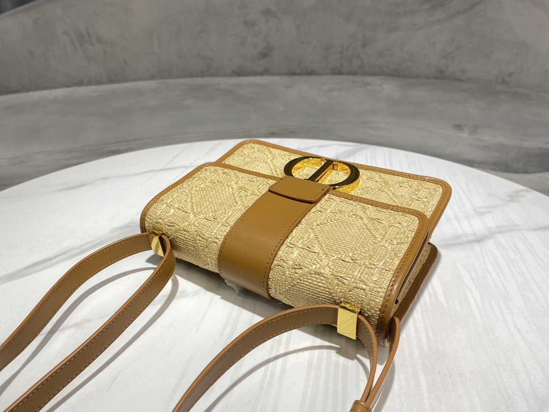 30 Montaigne Bag