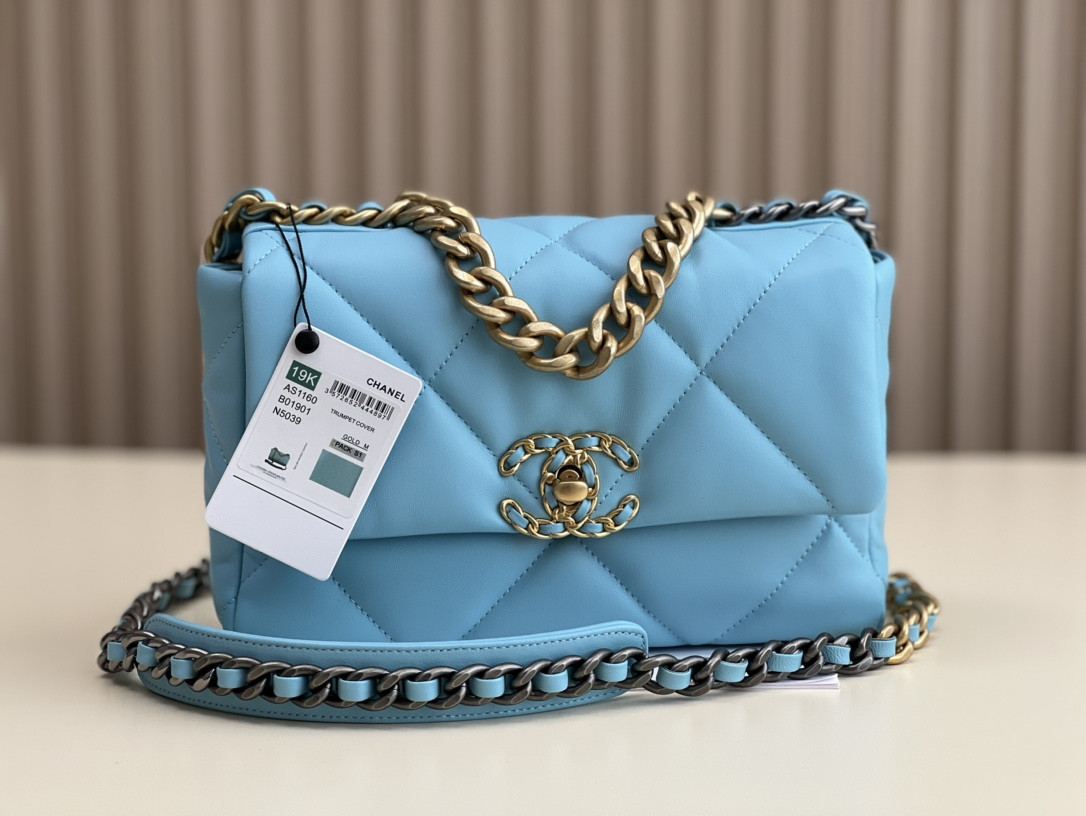 Chanle 19 Handbag