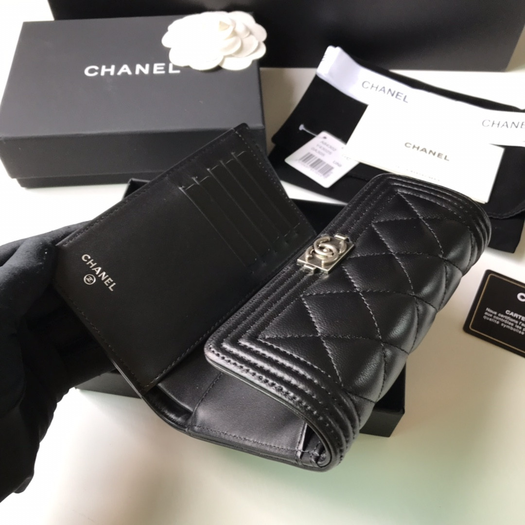 Chanle Flap Wallet