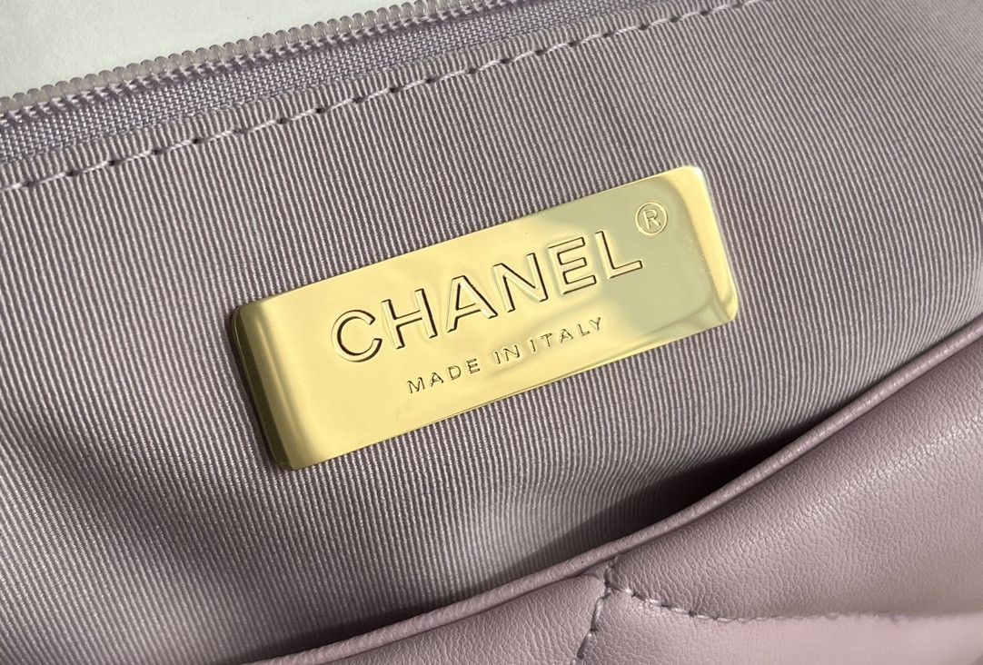 Chanle 19 Handbag