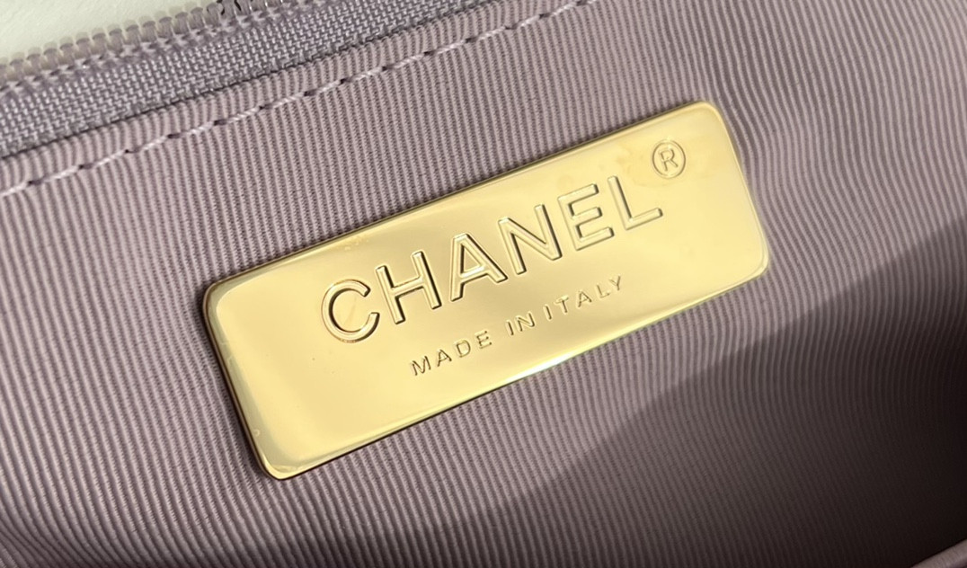 Chanle 19 Handbag