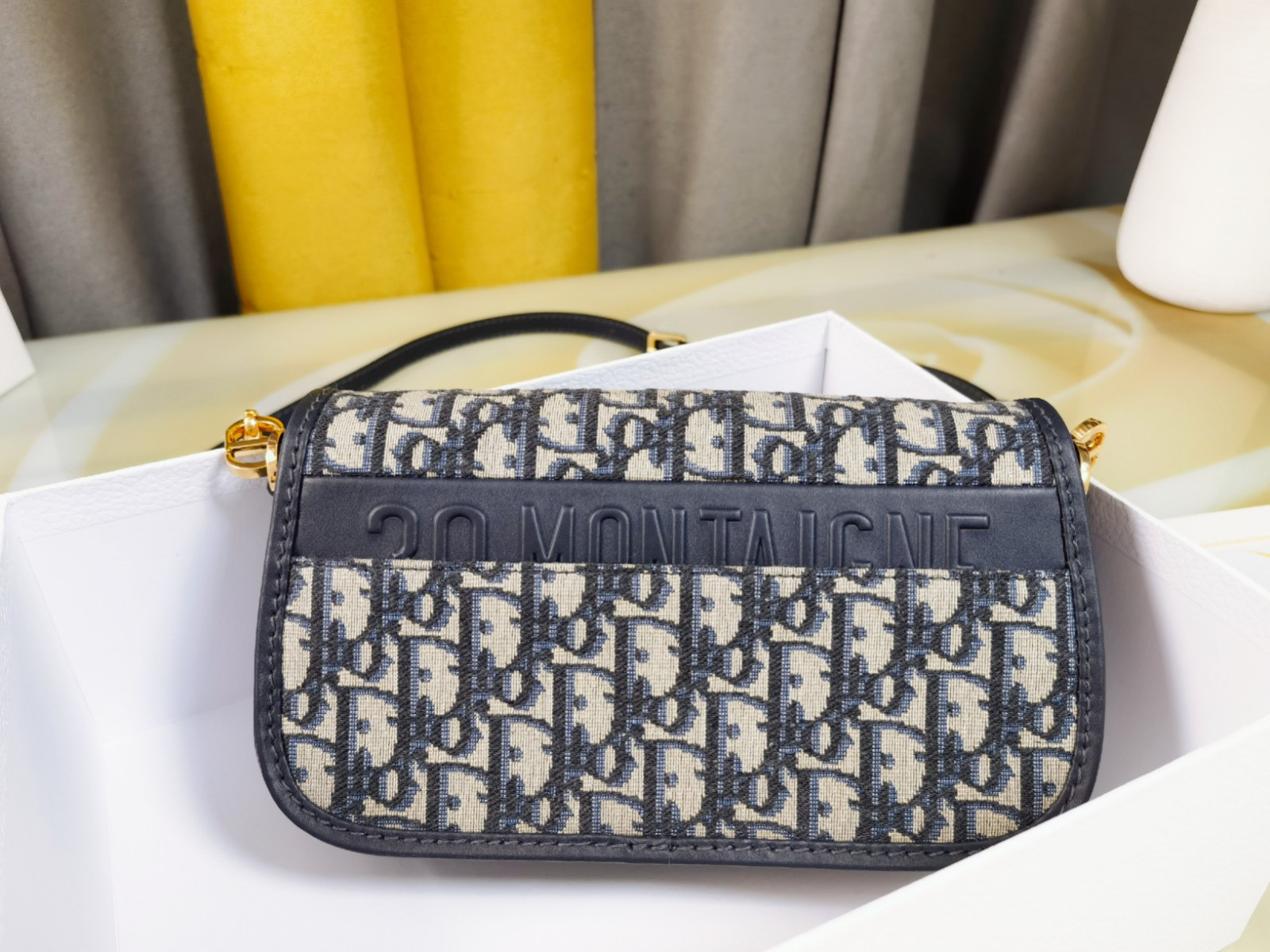 30 Montaigne Bag