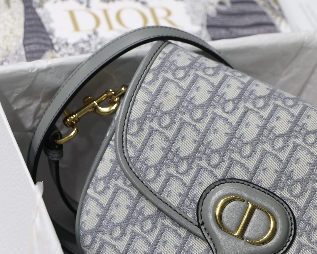 Medium Dior Bobby Bag