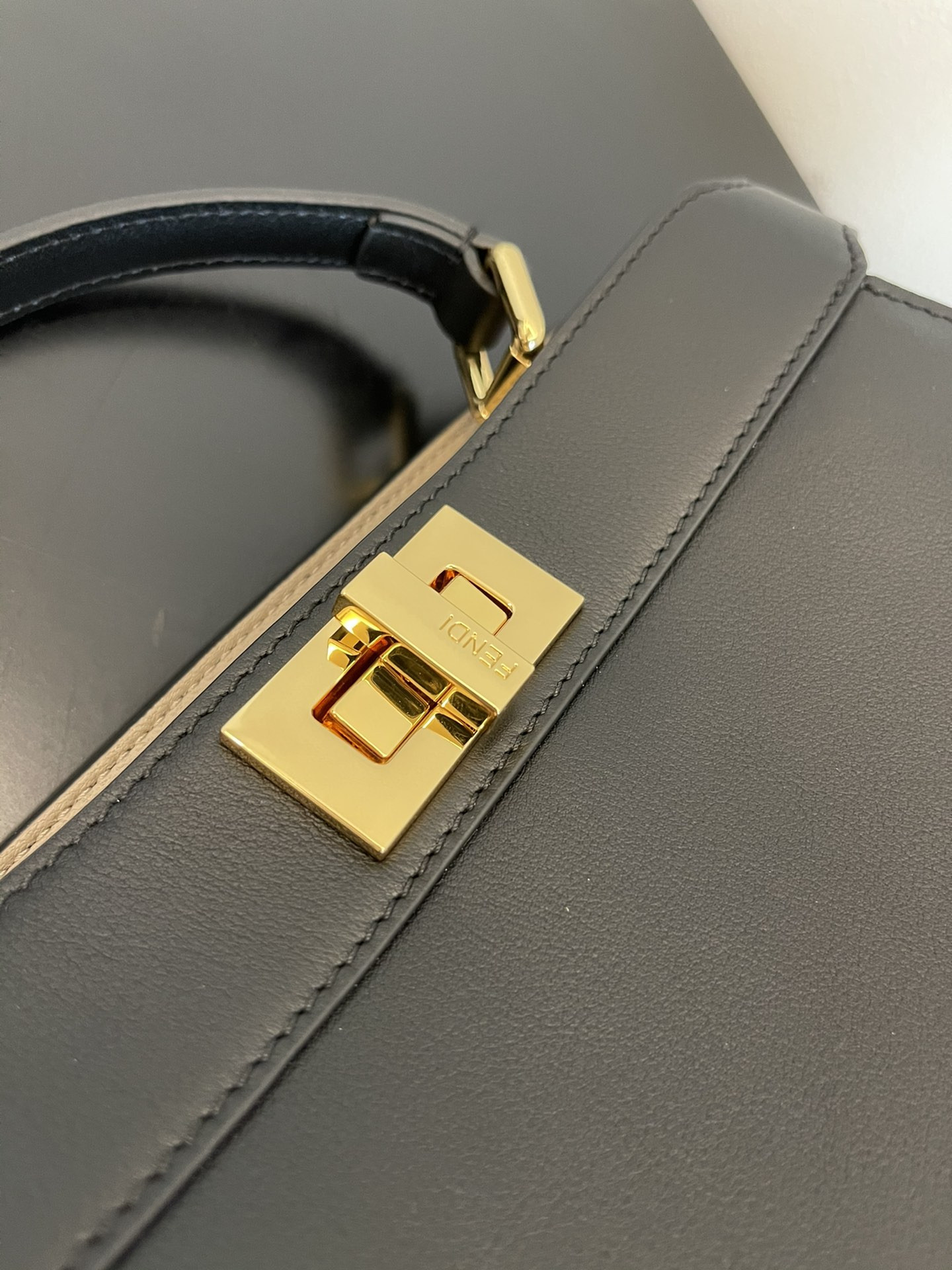 Fendi Peekaboo Iseeu Small