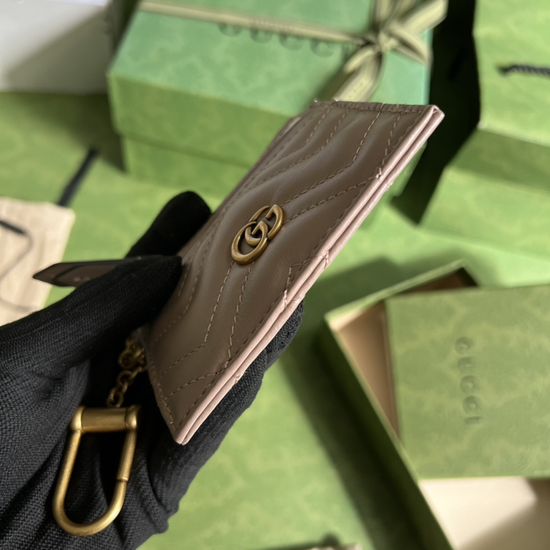 G*u*i gg marmont bag