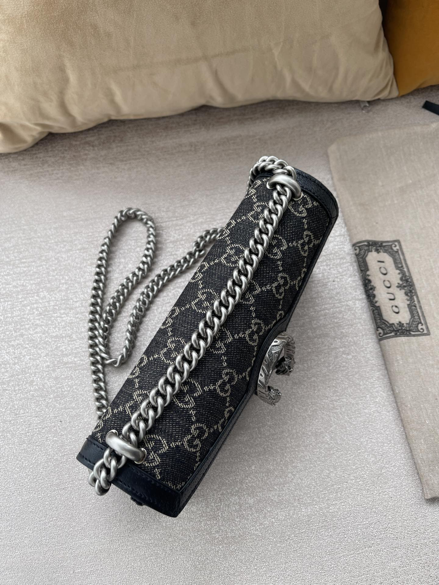 G*u*i dionysus bag