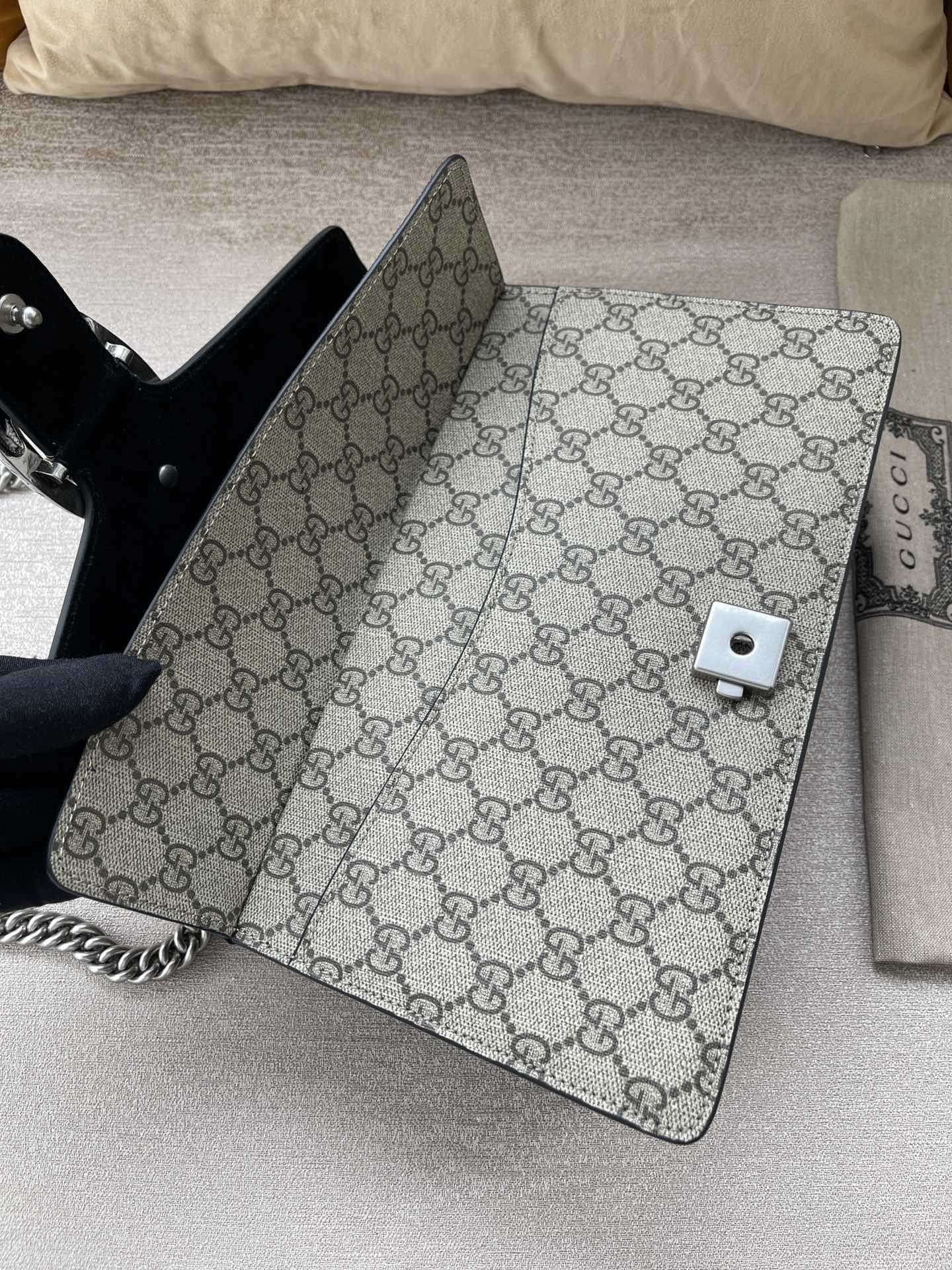 G*u*i dionysus bag