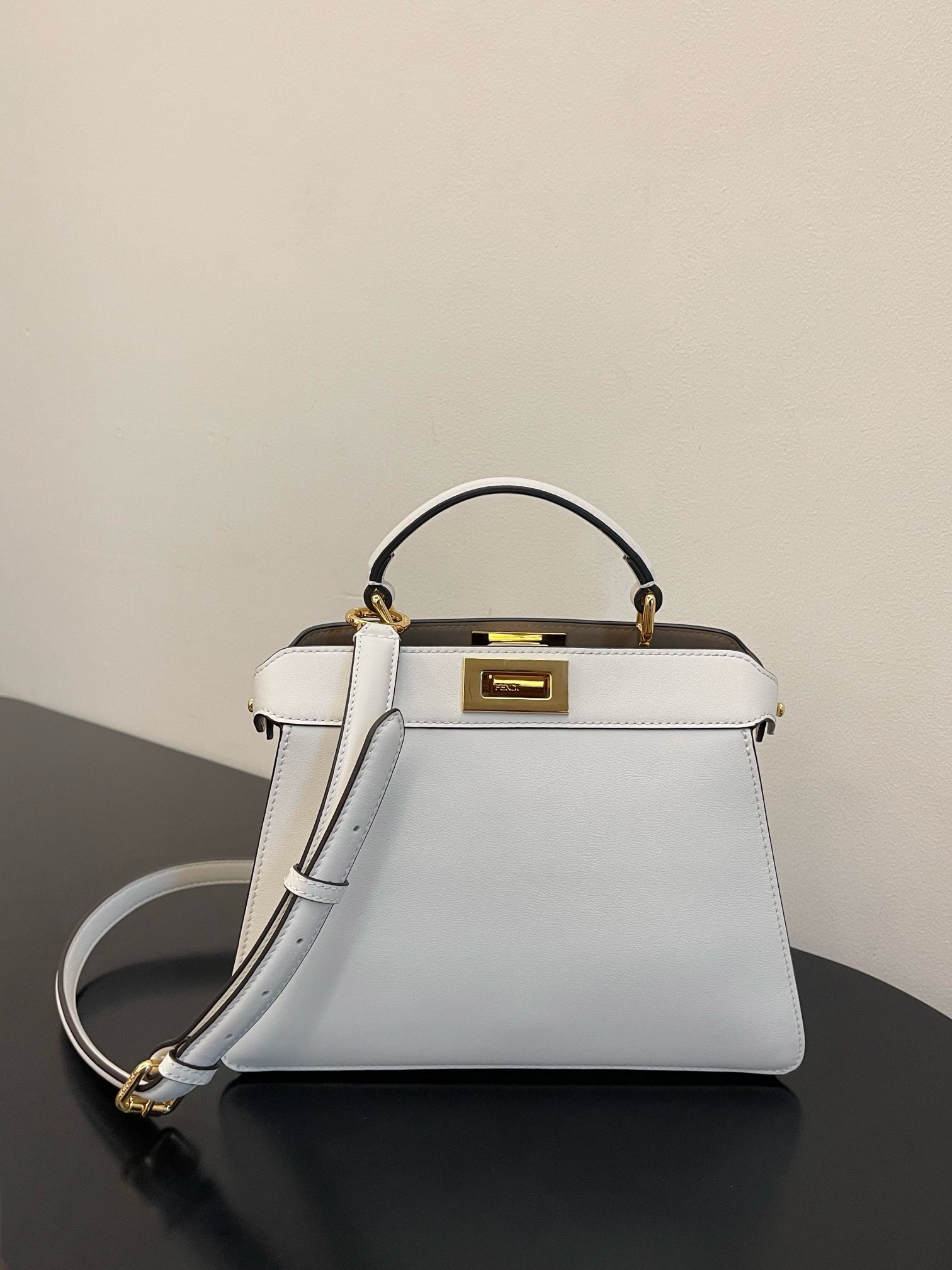 Fendi Peekaboo Iseeu Small