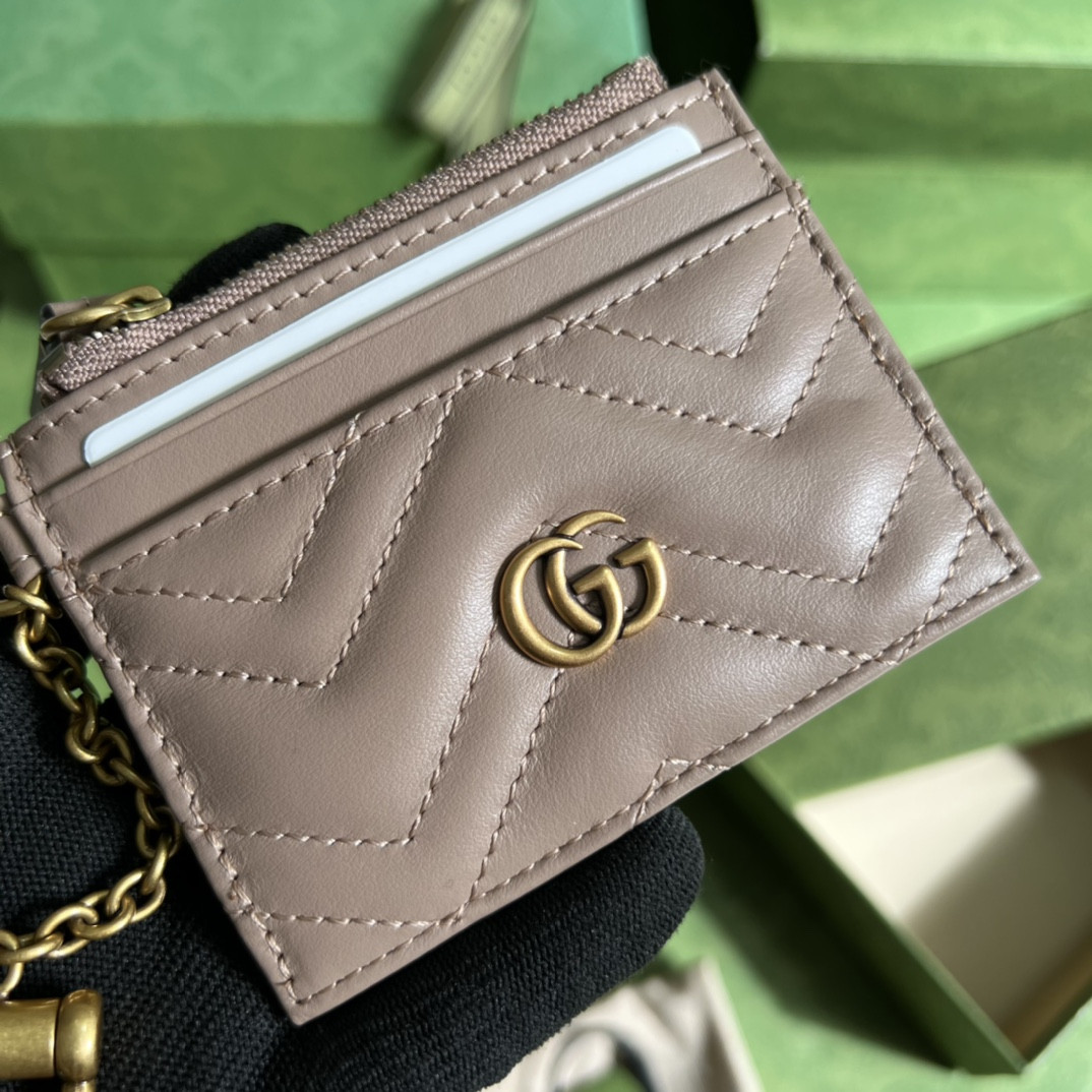 G*u*i gg marmont bag