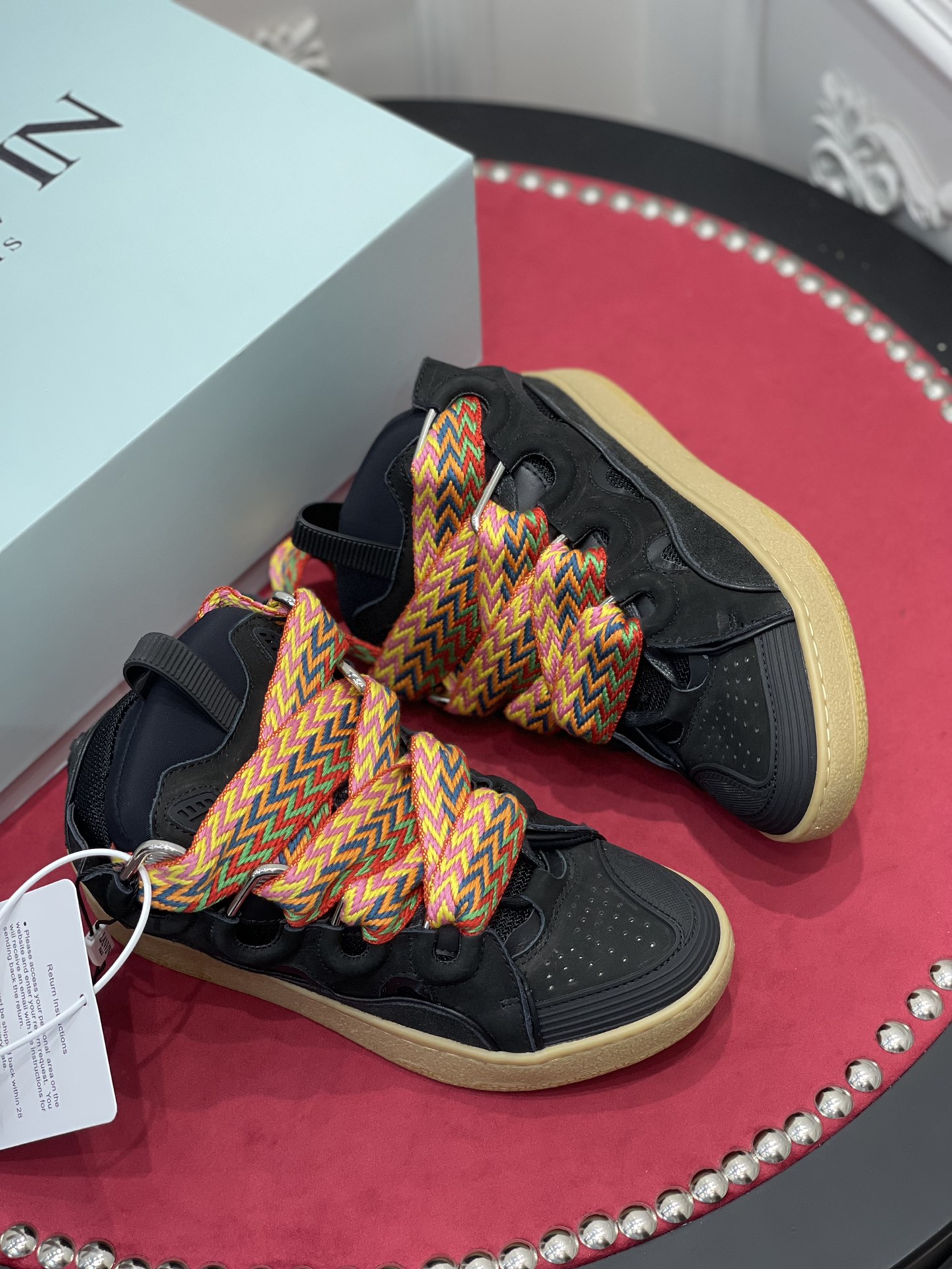 LA*N Sneaker